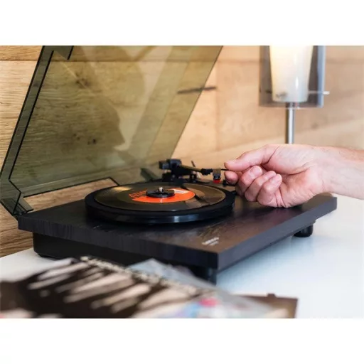 Lenco LS-10BK lemezjátszó beépített hangszórókkal, MDF ház